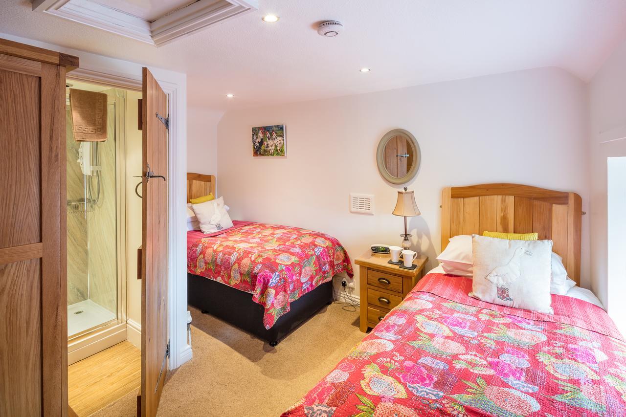 Holly Cottage B&B Pilsley  Экстерьер фото